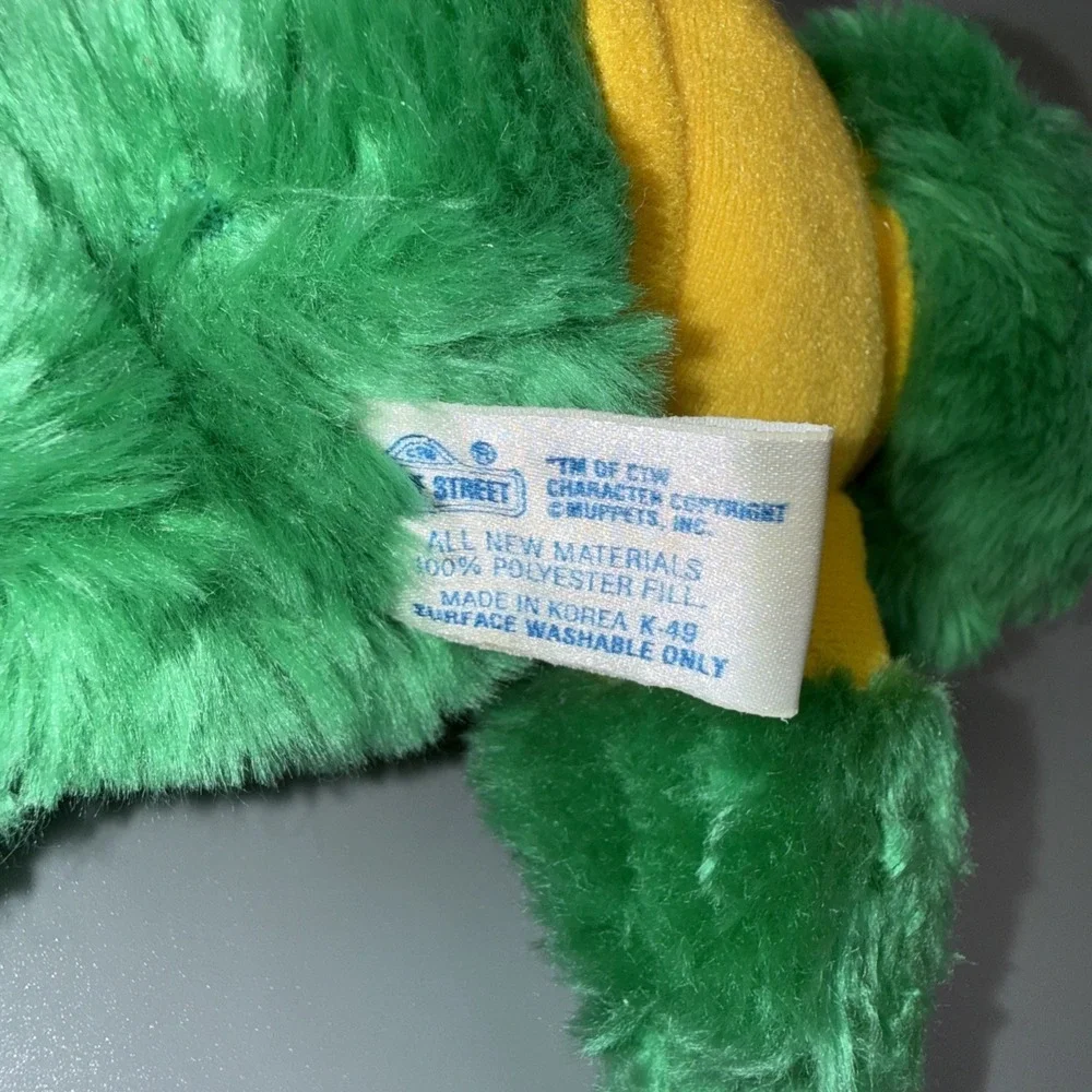 Oscar The Grouch Plush Hasbro Softies Sesame Street Stuffed 8